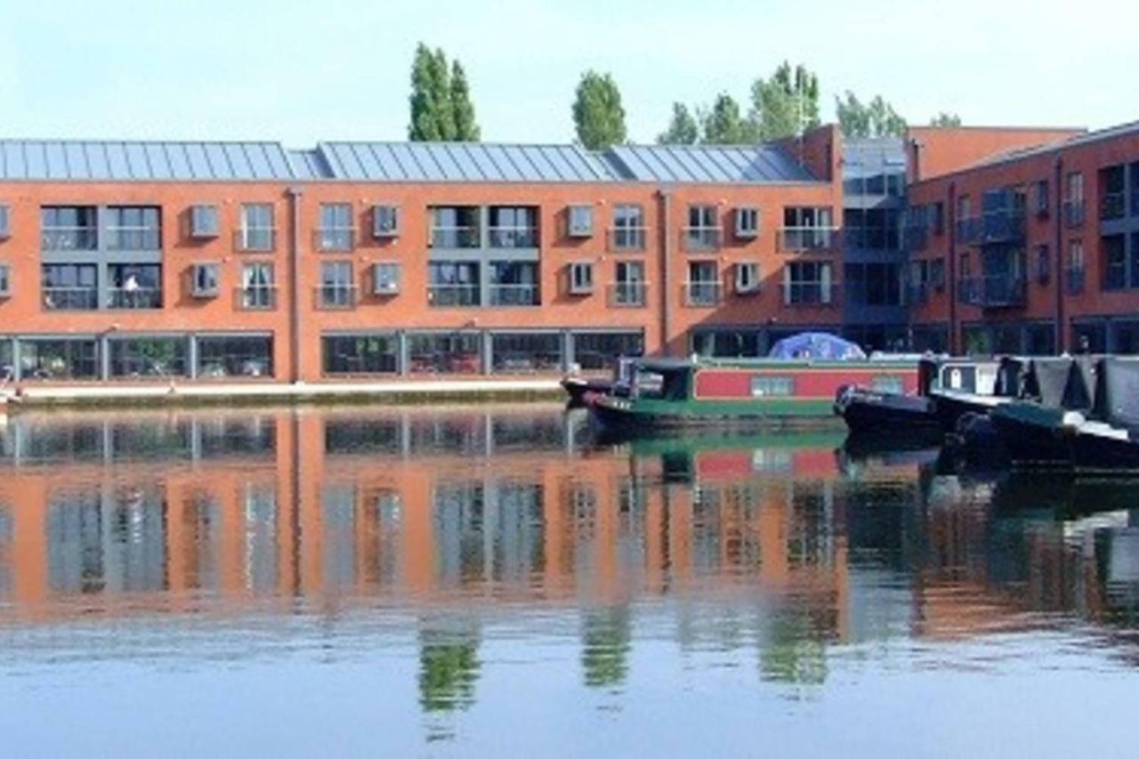 Canal Side Worcester Exterior foto